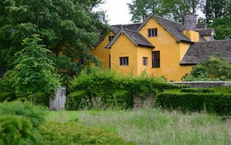 The gardens verdant at Allt-y-Bela