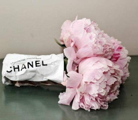 chanel wrapped bouquet