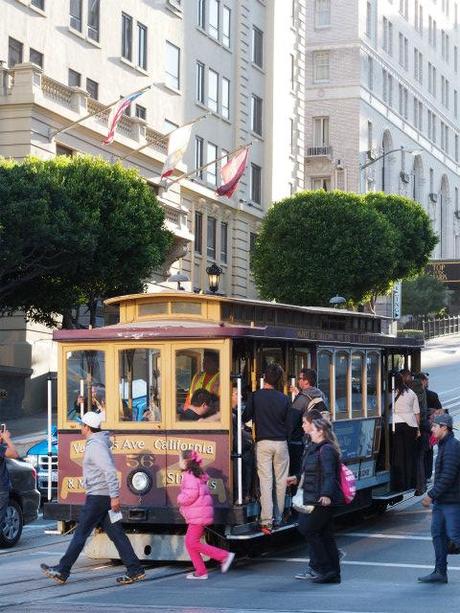 P9150329 ケーブルカーの車輪が軋むサンフランシスコ / San Francisco, with the cable cars always