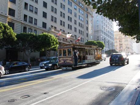 P9150314 ケーブルカーの車輪が軋むサンフランシスコ / San Francisco, with the cable cars always