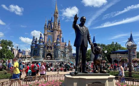 A theme park could transform Bedford – here’s what the city can learn from Orlando