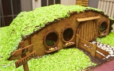Gingerbread Hobbit House