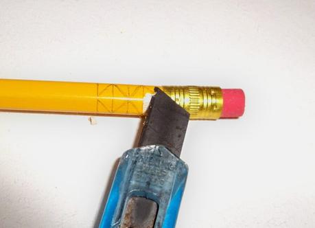 How to customize pencils with creative carving