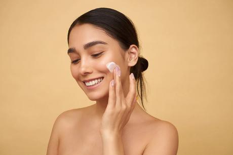 Top 5 Face Moisturizers for Summer in India
