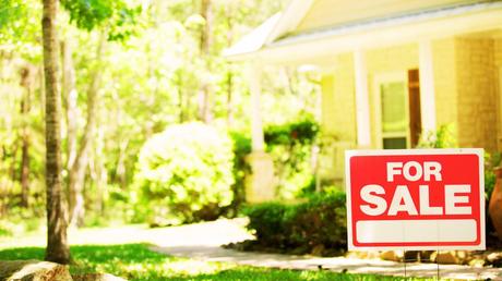 Selling a Home with a Mortgage: Solutions for Homeowners Behind on Payments