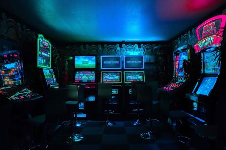 Exploring the Crossroads of Video Gaming and Casino Thrills