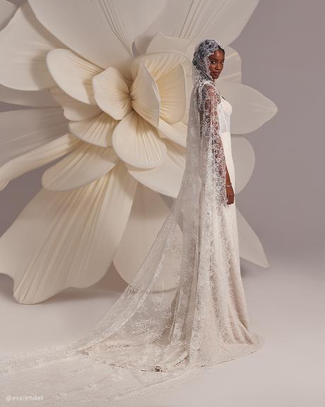 new wedding trend by hailey bieber lace veils dress