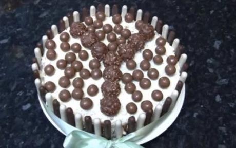 Chocolate Finger cake with Ferrero Rocher