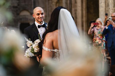 romantic-wedding-spectacular-san-galgano-abbey-tuscany_15