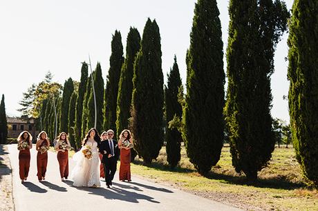 romantic-wedding-spectacular-san-galgano-abbey-tuscany_11