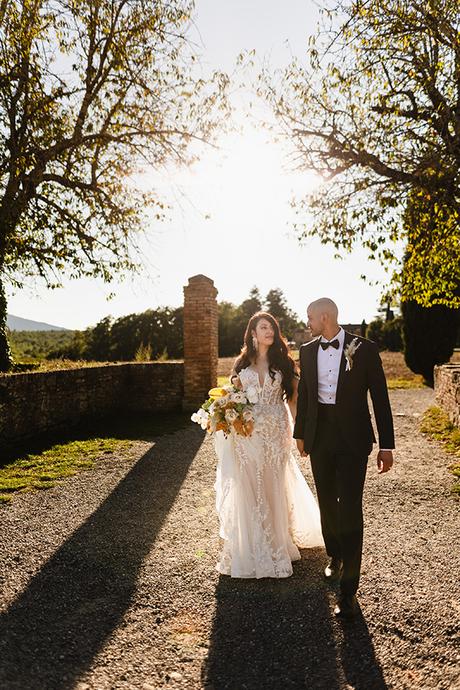 romantic-wedding-spectacular-san-galgano-abbey-tuscany_18