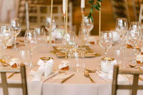 fairytale-wedding-kefalonia-beautiful-white-florals_28