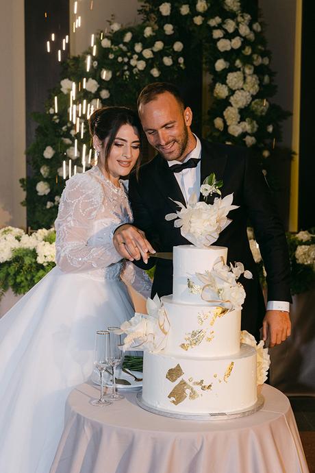 fairytale-wedding-kefalonia-beautiful-white-florals_30