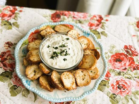 Garlic & Herb Bagel Crisps