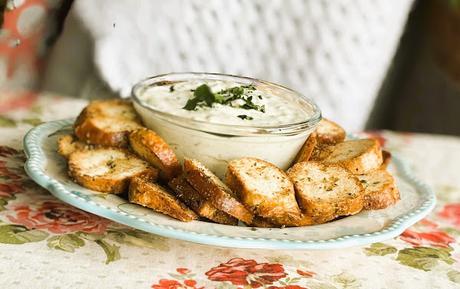 Garlic & Herb Bagel Crisps