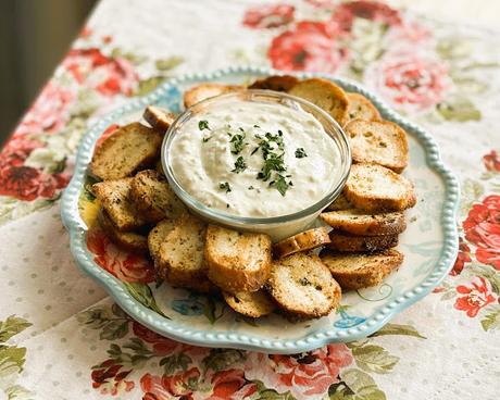 Garlic & Herb Bagel Crisps