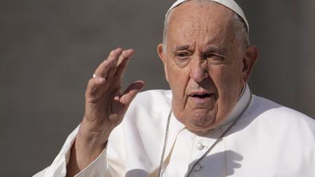 Pope Francis apologizes after using vulgar term about gay men