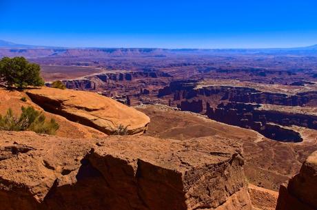 Experience the Beauty of Canyonlands National Park in Utah 1 canyonlands national park utah usa