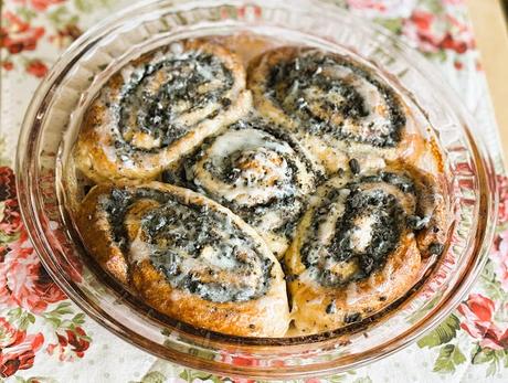 Oreo Stuffed Cinnamon Rolls