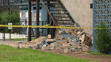 Storms leave trail of damage in North Texas
