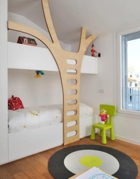 Bunk Bed with Tree Ladder