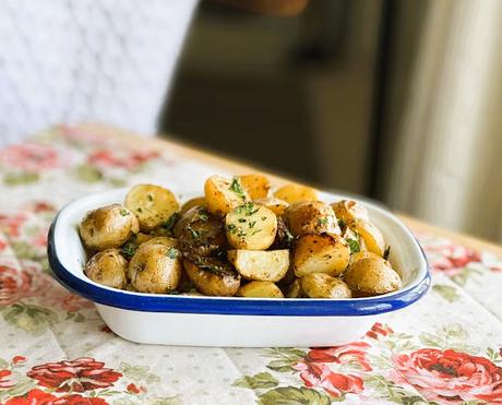 Easy Slow Roasted Greek Potatoes