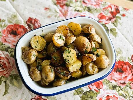 Easy Slow Roasted Greek Potatoes