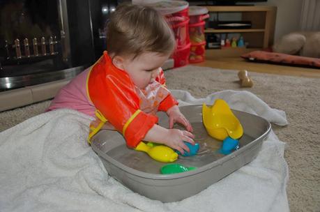 Sensory play: simple water tray for babies