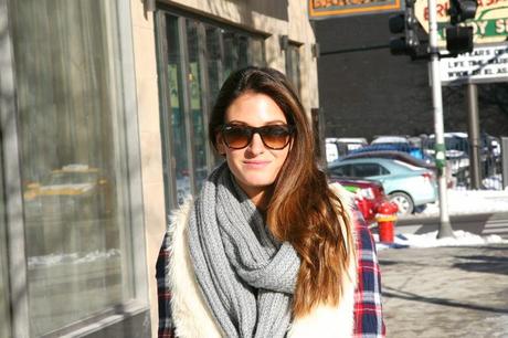 distressed skinny jeans