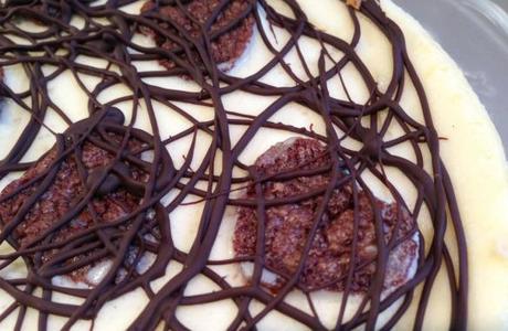 heart chocolate nutella brownie under dark chocolate swirl set in white chocolate cheesecake valentines ideas