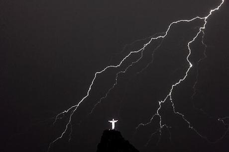 LIGHTNING-CHRIST THE REDEEMER