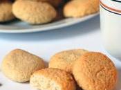 Low-carb Amaretti Biscuits