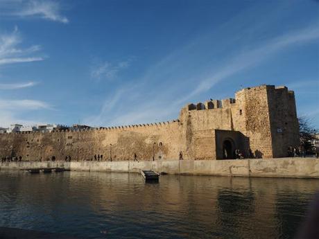 sP1010705 ビゼルト、美しい海外に、小さなメディナ/  Bizerte , bwautiful coastline, old merina