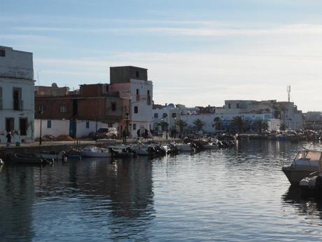 sP1010701 ビゼルト、美しい海外に、小さなメディナ/  Bizerte , bwautiful coastline, old merina