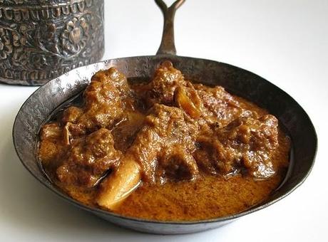 http://recipes.sandhira.com/mutton-korma.html