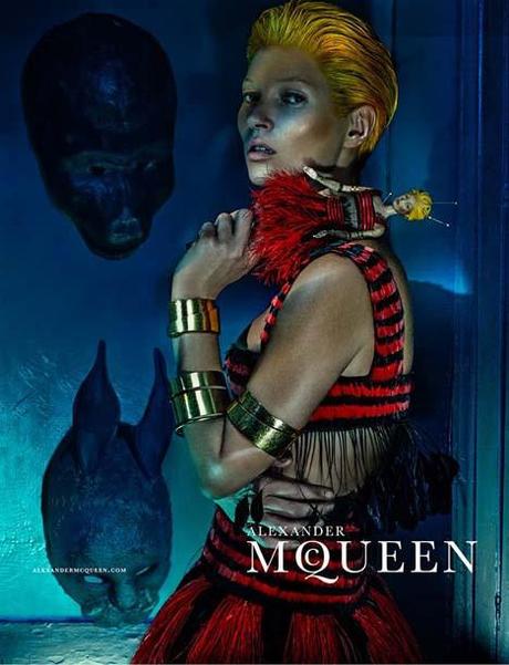 Kate-Moss-McQueen-02