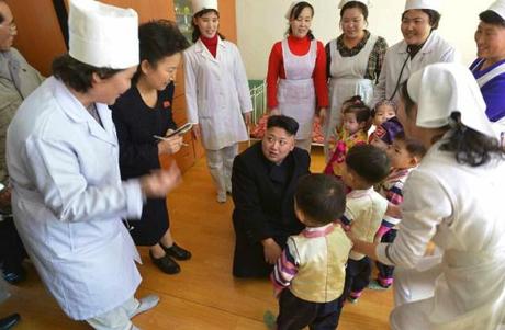 Kim Jong Un meets the children and employees of a Pyongyang orphanage and baby home (Photo: Rodong Sinmun).