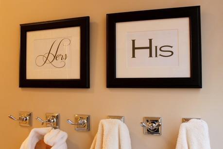 Cute his and Hers Bathroom