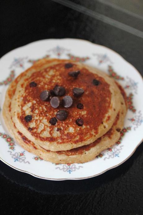 Banana Peanut Butter Pancakes {Vegan, No Sugar}