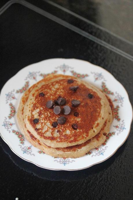 Banana Peanut Butter Pancakes {Vegan, No Sugar}