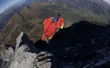 Wingsuit Pilot Intends To Jump From Summit Of Everest - Paperblog