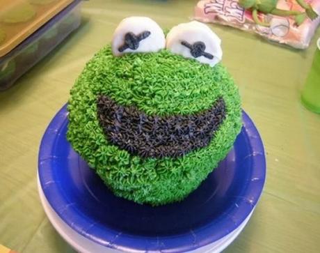 Kermit the Frog Giant Cupcake