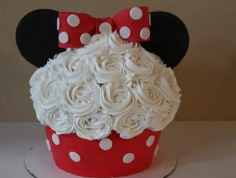 Minnie Mouse Giant Cupcake