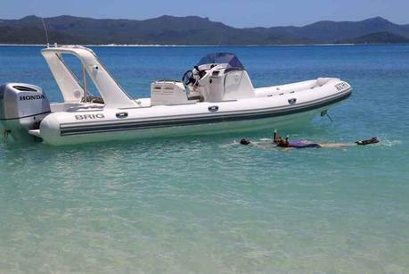 Exploring the World of Inflatable Motor Boats: How to Choose the Perfect Option for You 1 inflatable motor boat