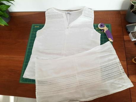 Transforming a thrifted linen caftan into a shirt (historybounding vibes) Transforming a thrifted linen caftan into a shirt (historybounding vibes)