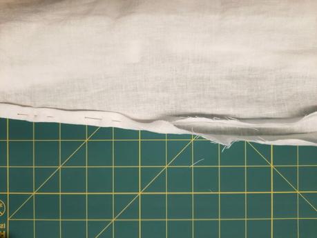 Transforming a thrifted linen caftan into a shirt (historybounding vibes) Turning a thrifted linen caftan into a shirt: making the bottom hem