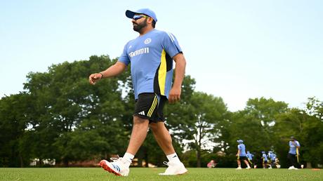 Rohit Sharma: Rohit Sharma injured again, Indian camp worried ahead of match against Pakistan