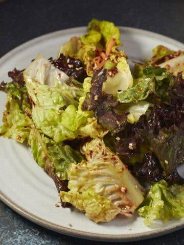 Korean Lettuce Salad (Sangchu Geotjeori)