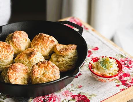 Honey Garlic Parmesan Biscuits