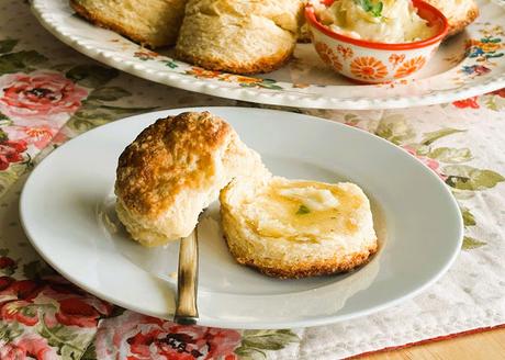 Honey Garlic Parmesan Biscuits